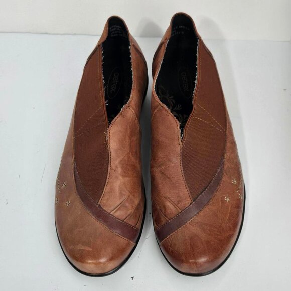 Aetrex Women's Brown Loafers - Picture 2 of 8